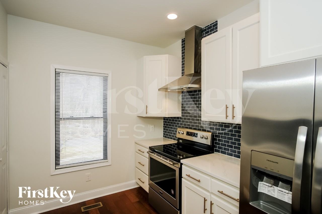 123 E End Ave - Photo 6 of 15