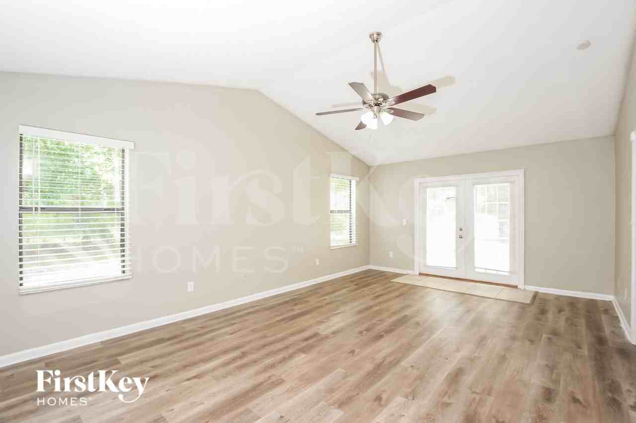 232 Rheine Rd Nw - Photo 3 of 20