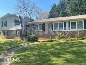 305 Mercer Dr - Photo 1 of 1