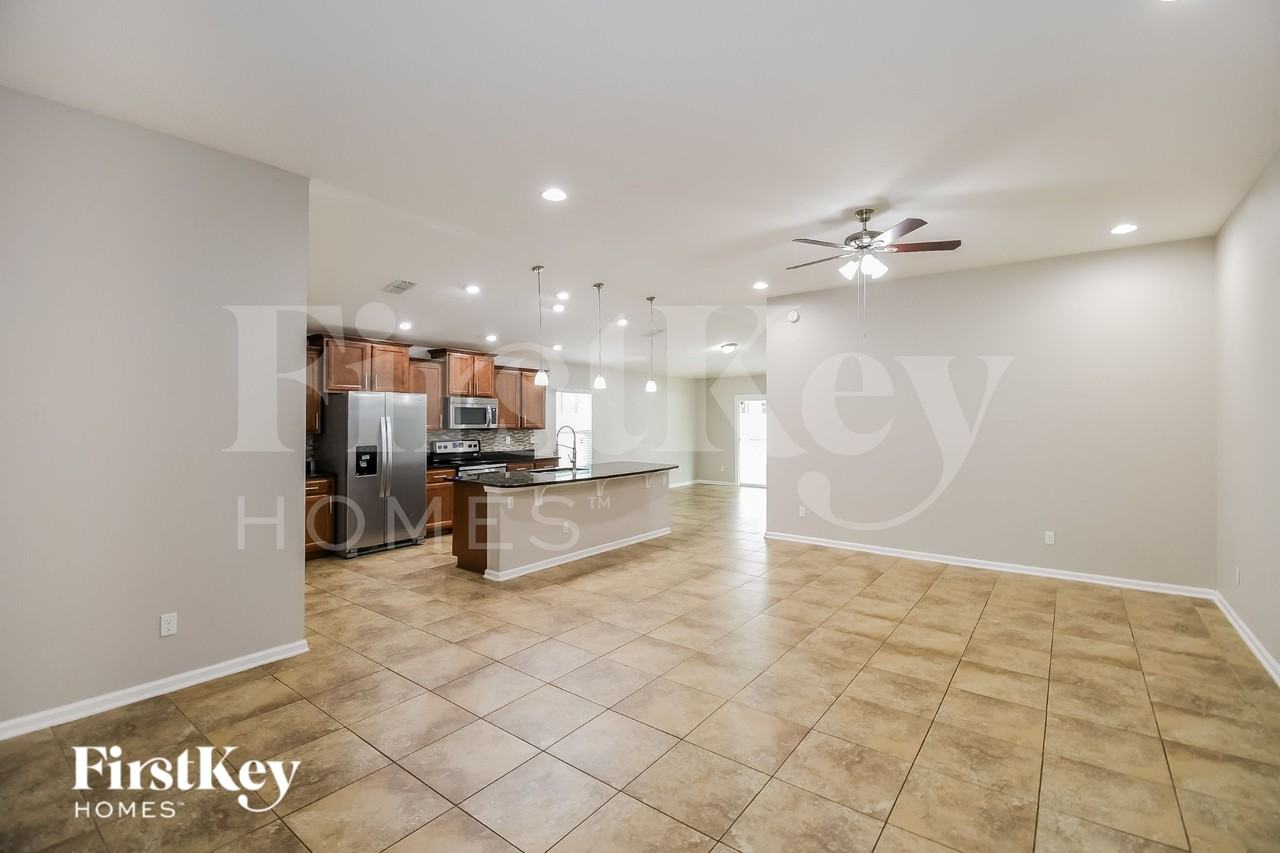 16126 Dowing Creek Dr - Photo 3 of 16