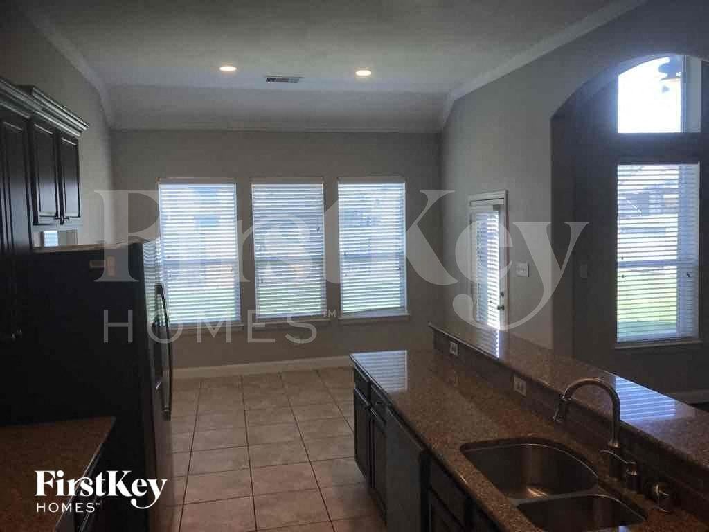14623 Castle Cove Ln - Photo 6 of 24
