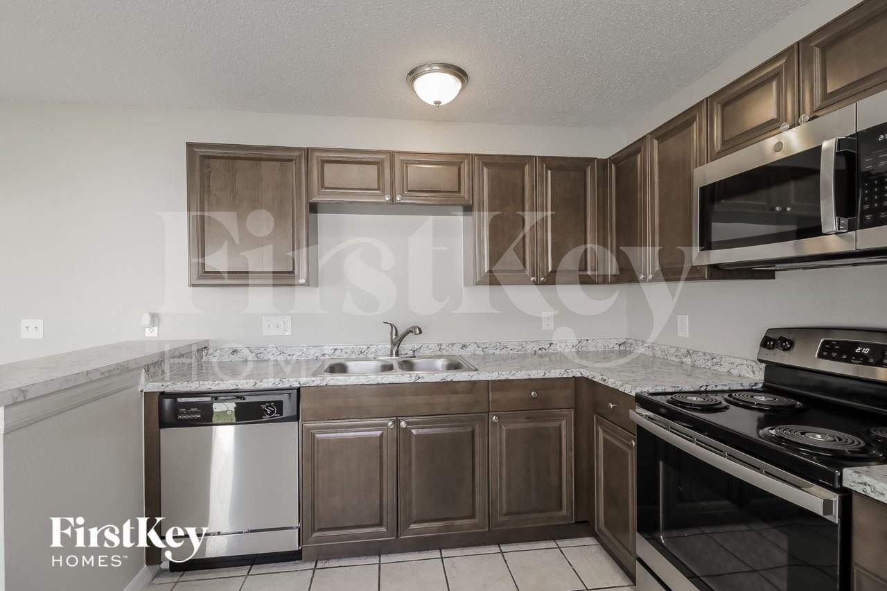 609 Greys Ferry Rd - Photo 6 of 16