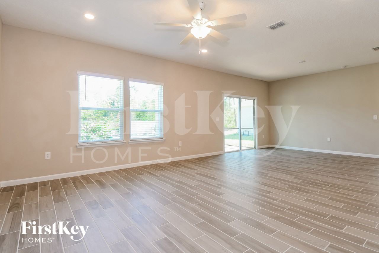 385 Stone Arbor Ln - Photo 4 of 16