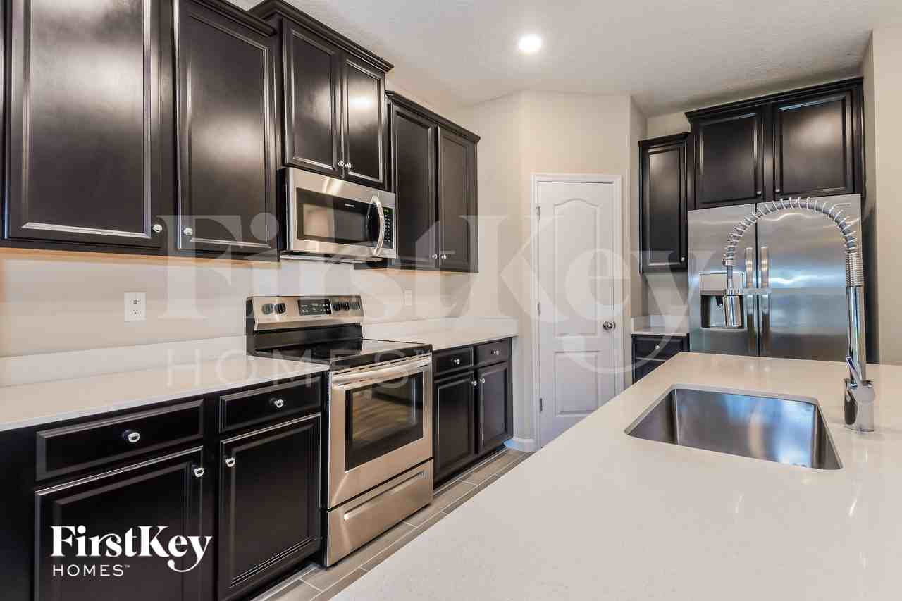 385 Stone Arbor Ln - Photo 5 of 16