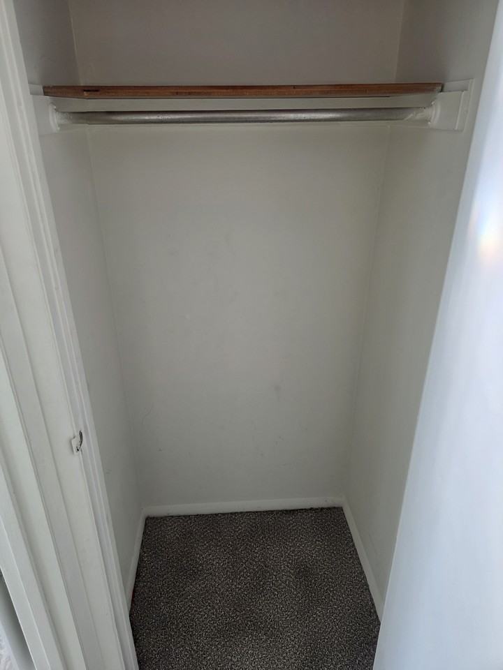 7701 Circle Drive - C #C - Photo 4 of 9