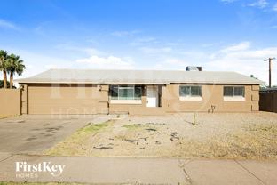 8802 N 35th Dr - Photo 1 of 1