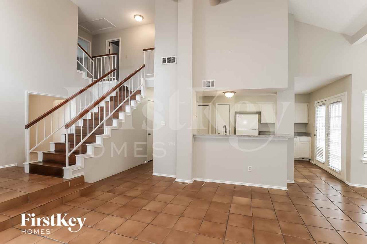 8603 Kinghaven St - Photo 7 of 17