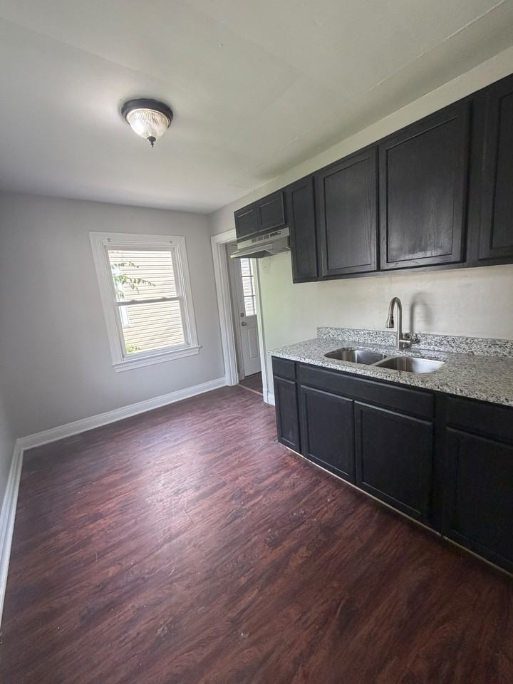 1238 Central Ave #1 - Photo 5 of 11
