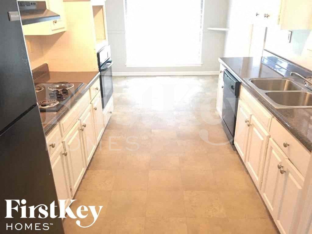 5607 Sweet Gum Dr - Photo 4 of 20