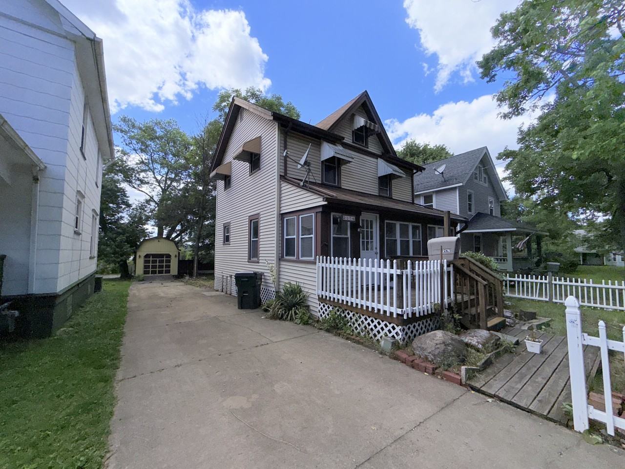 2176 Stone St #1 - Photo 3 of 27