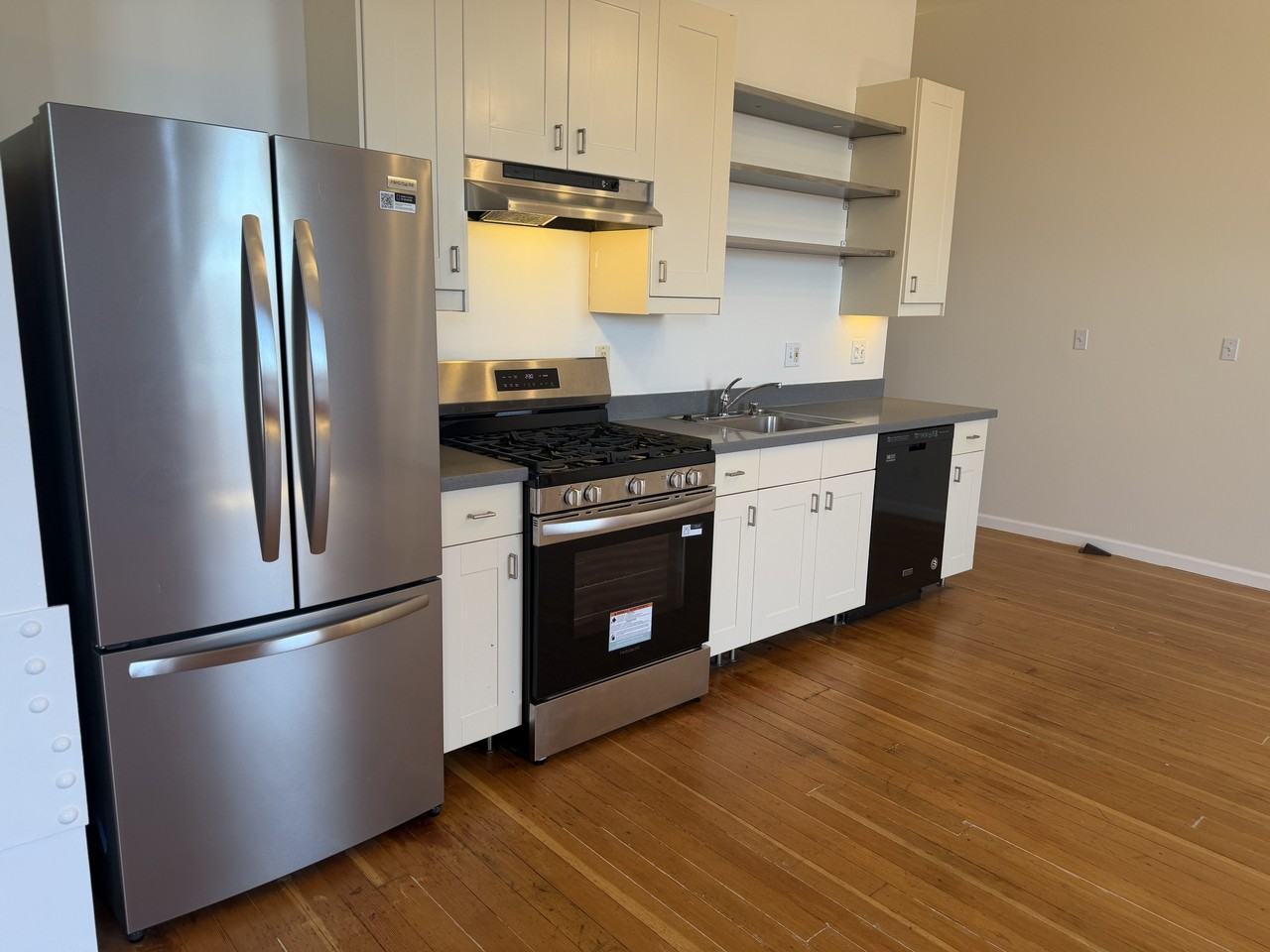 1018 4th Ave #1 - Photo 2 of 10