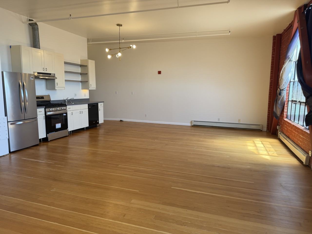 1018 4th Ave #1 - Photo 3 of 10