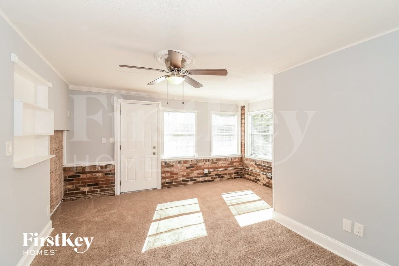 451 Gano Ct - Photo 3 of 15