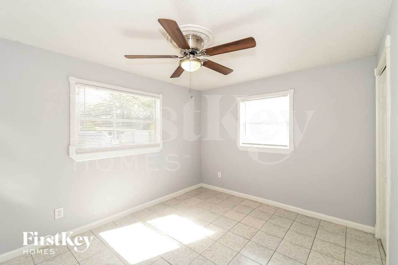 451 Gano Ct - Photo 6 of 15