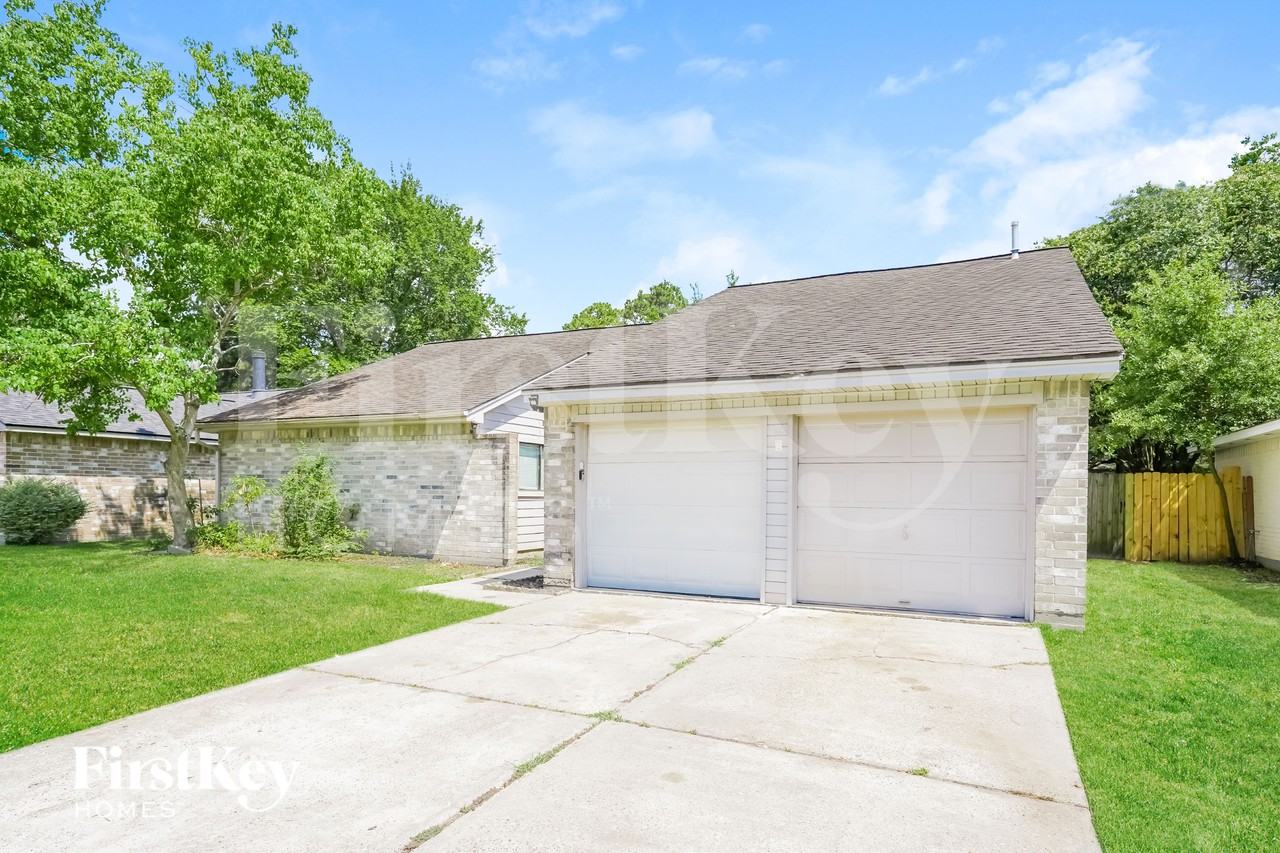 26511 Cypresswood Dr - Photo 2 of 16