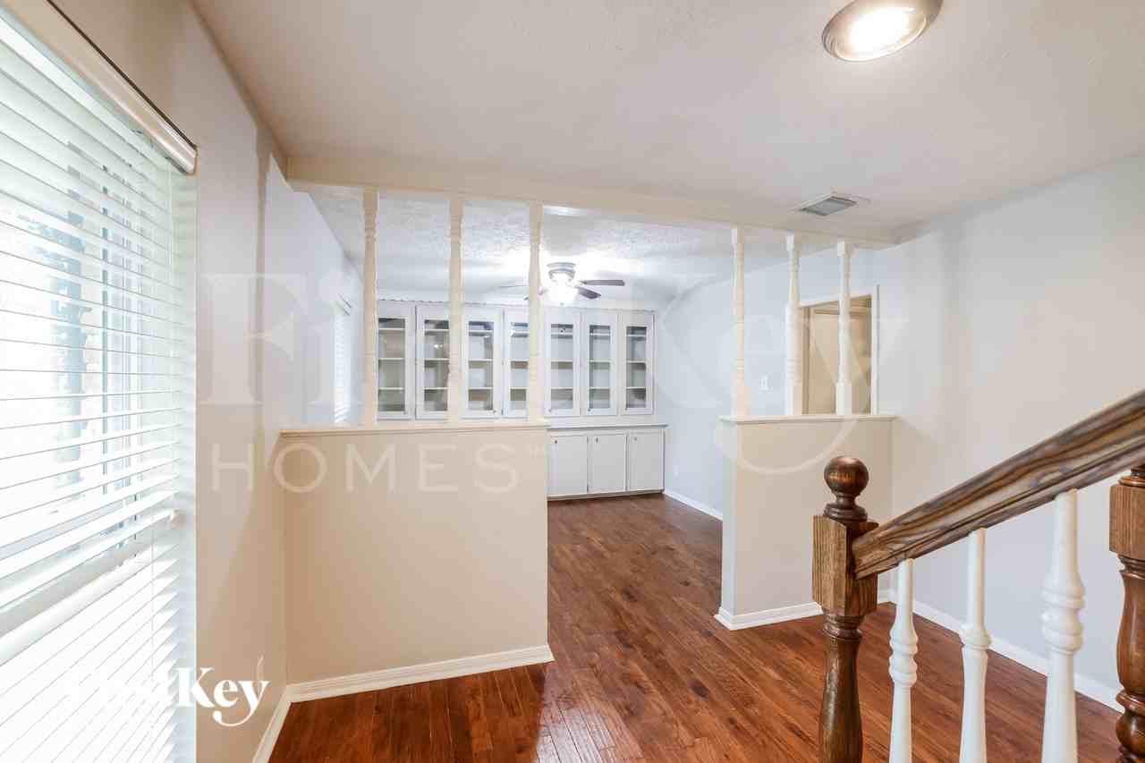 25603 Pecan Valley Cir - Photo 5 of 20