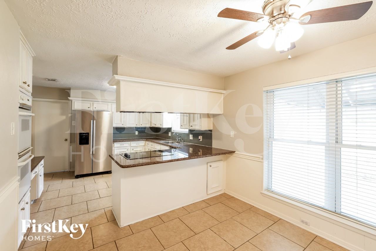 25603 Pecan Valley Cir - Photo 6 of 20