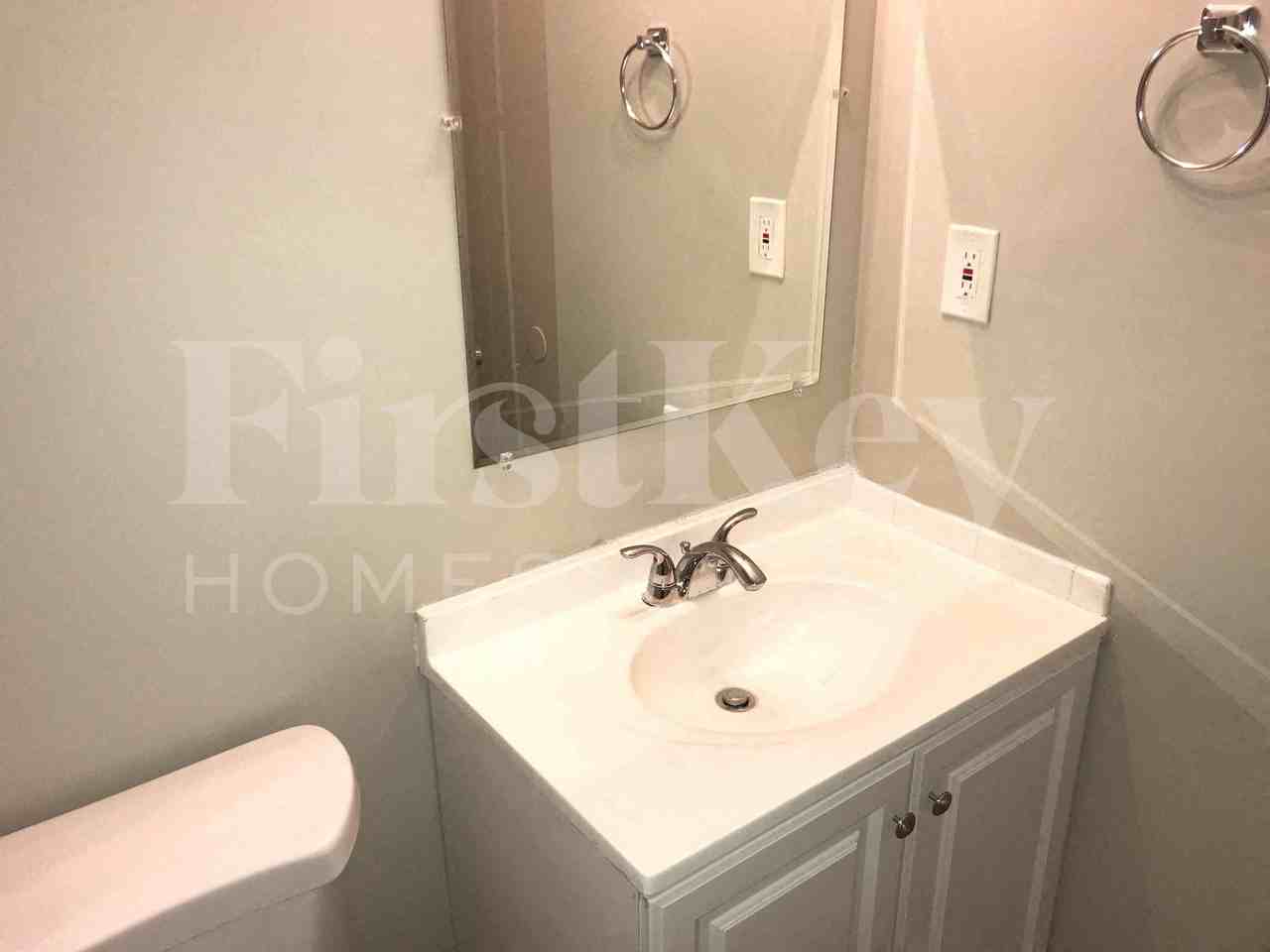 1023 Park Gate Pl - Photo 7 of 15