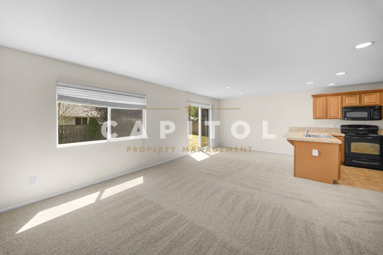 5467 57th Loop Se - Photo 4 of 24