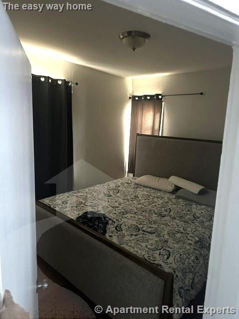 15 Gladstone St #2 - Photo 5 of 10