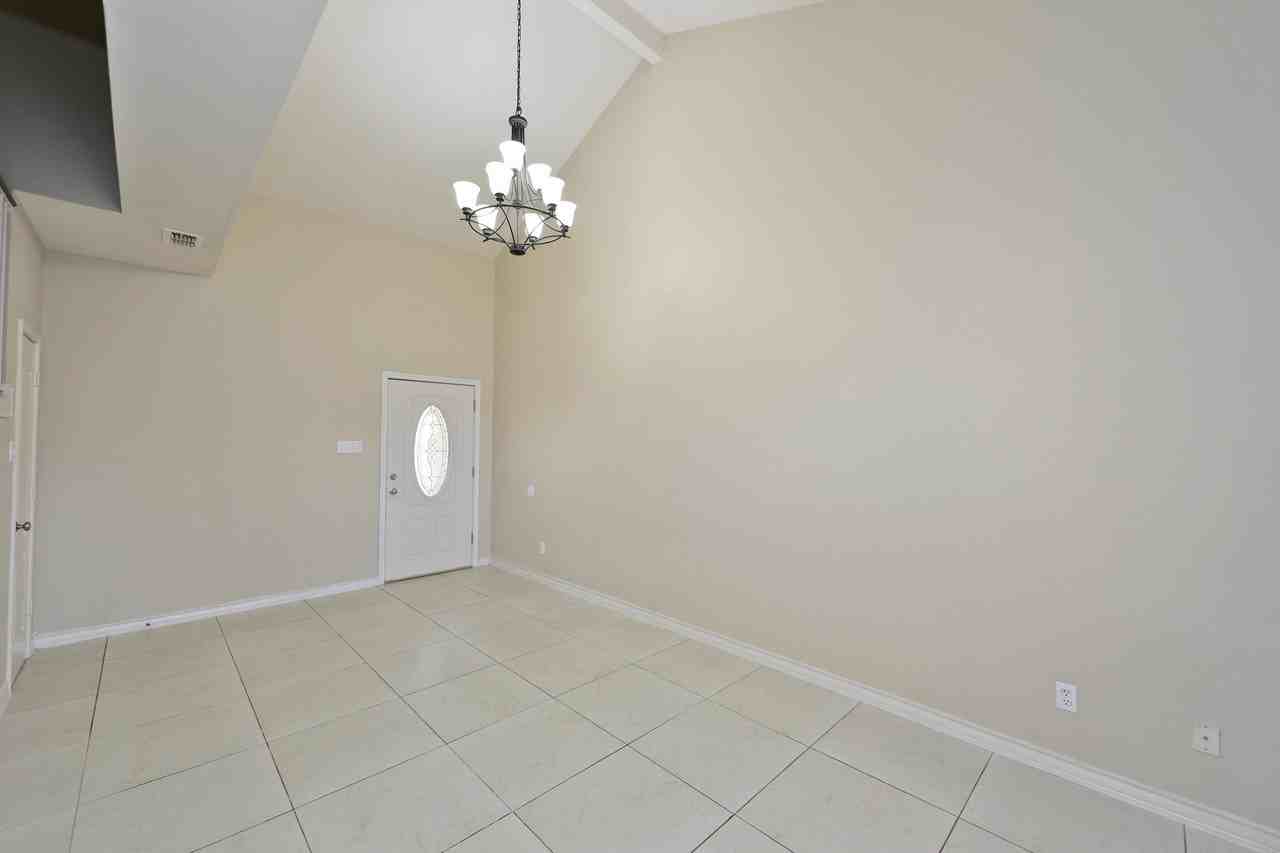 510 Shiloh Dr - Photo 2 of 28