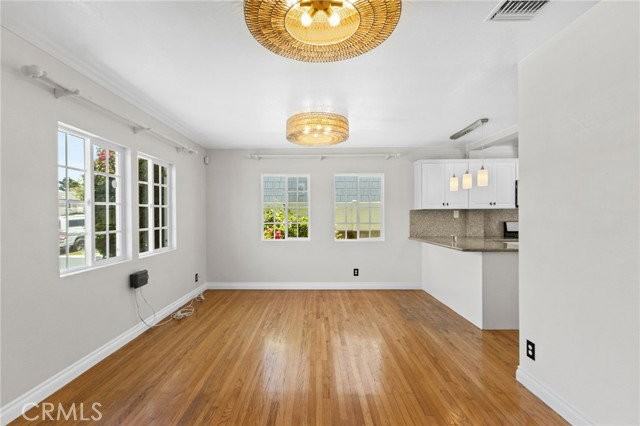 1205 Manzanita Ln - Photo 2 of 7