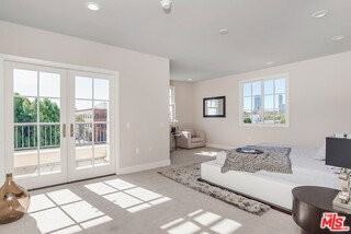 313 S Reeves Dr #203 - Photo 6 of 8