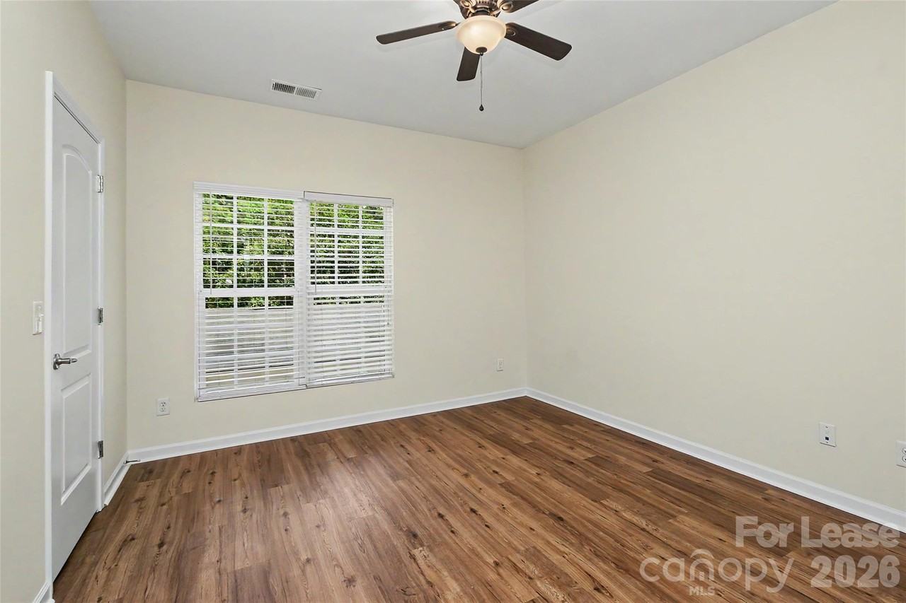 11233 Cedar Walk Ln - Photo 7 of 21
