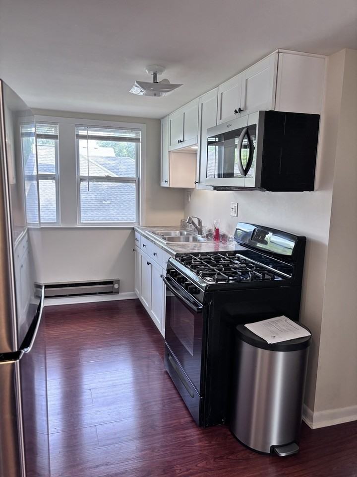 14935 S Center St - Photo 4 of 11