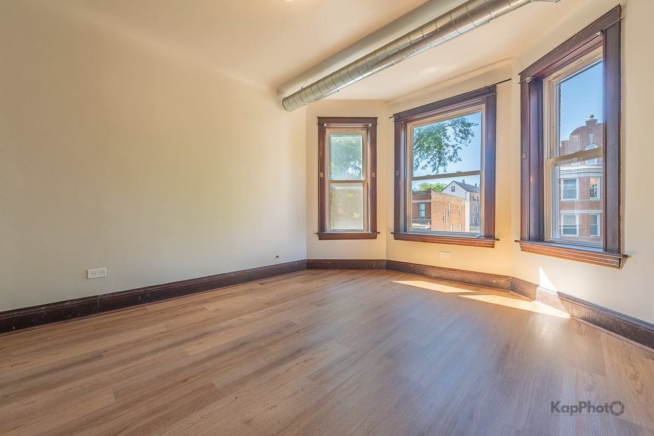2644 W 22nd Pl - Photo 3 of 26