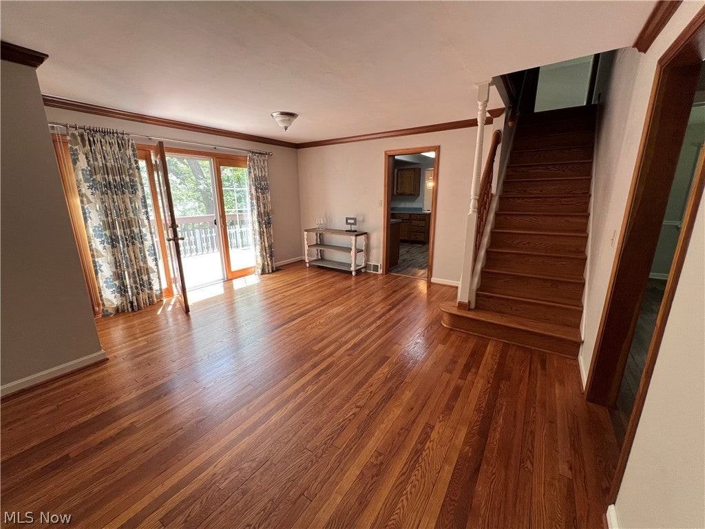 75 Olive St - Photo 6 of 32