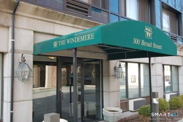 300 Broad St