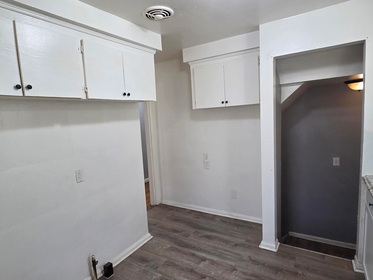 9245 Archdale St - Photo 6 of 26