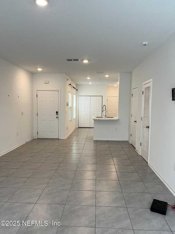 4021 Haymon Ave - Photo 4 of 16