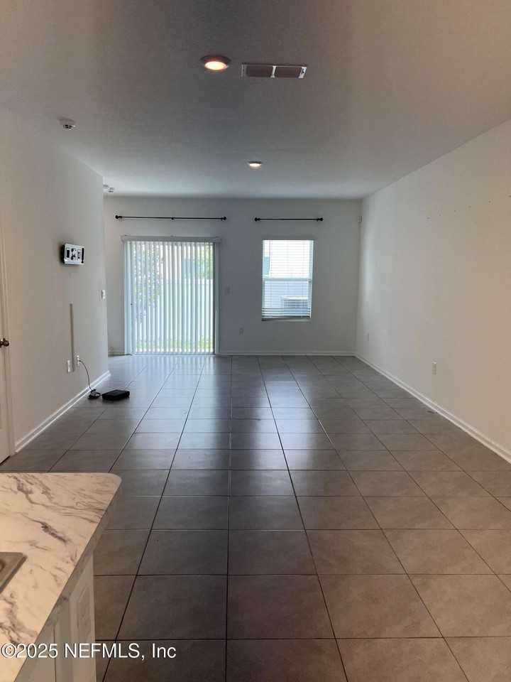 4021 Haymon Ave - Photo 5 of 16