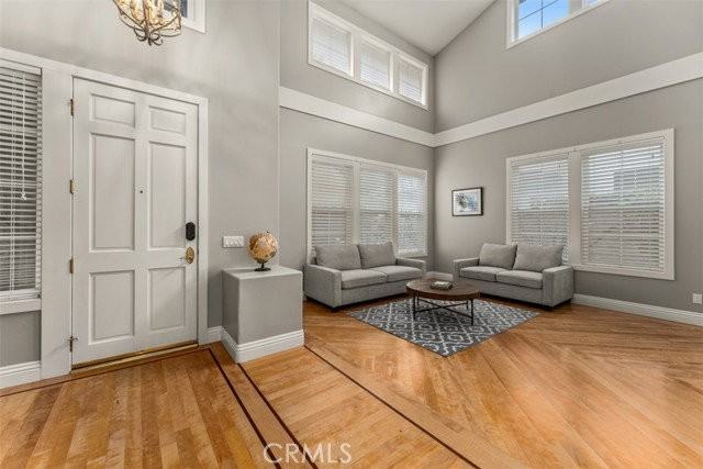 46 Downfield Way - Photo 3 of 8
