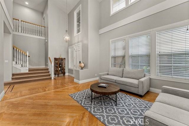 46 Downfield Way - Photo 6 of 8