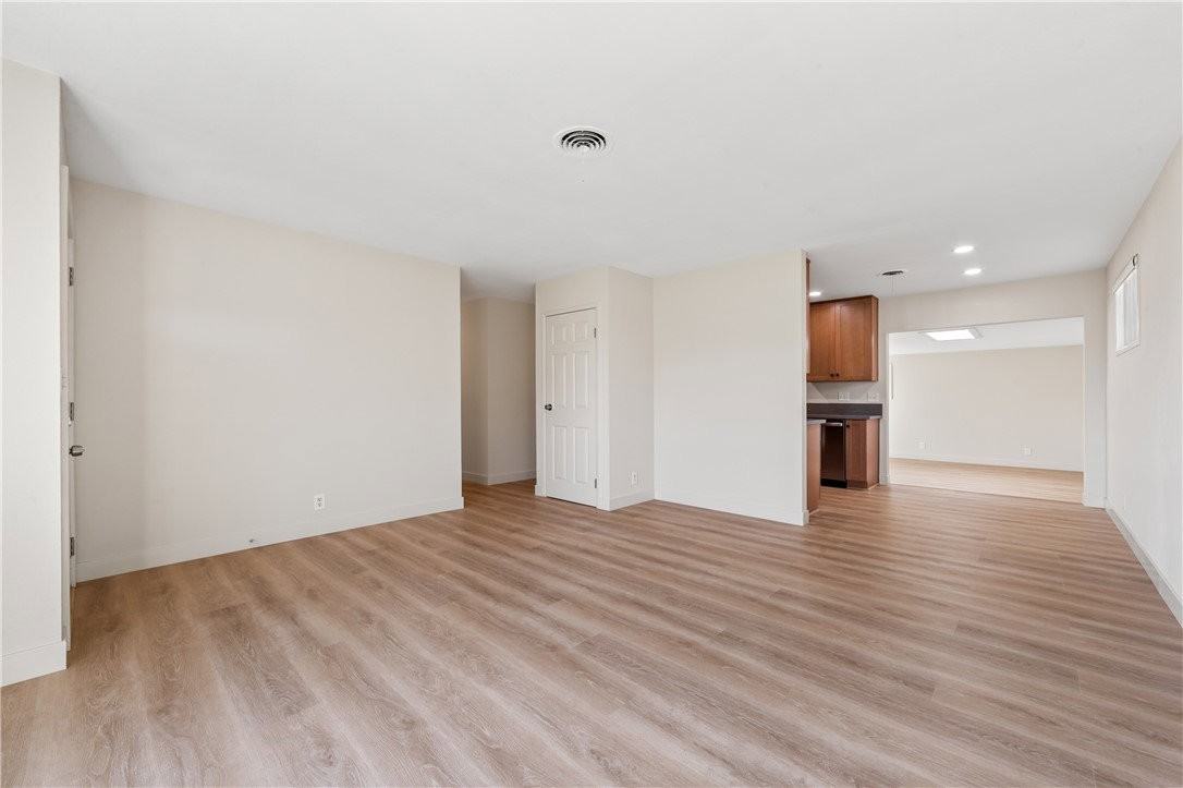 6431 Brown Cir - Photo 3 of 8
