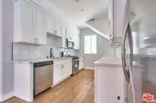 13928 Bessemer St #1 - Photo 6 of 8