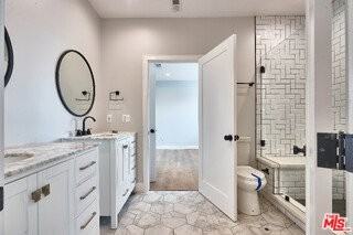13928 Bessemer St #1 - Photo 7 of 8