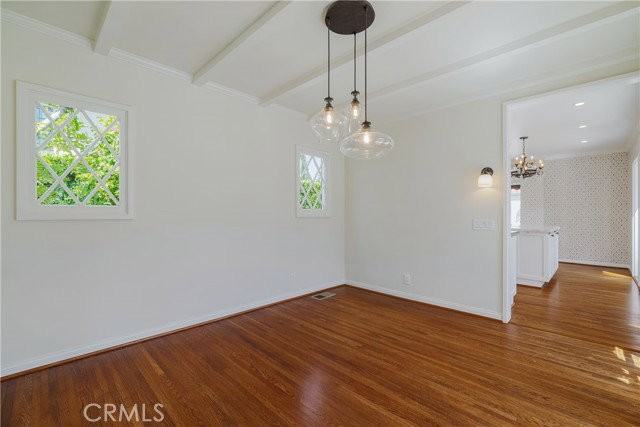 1243 Rossmoyne Ave - Photo 3 of 8