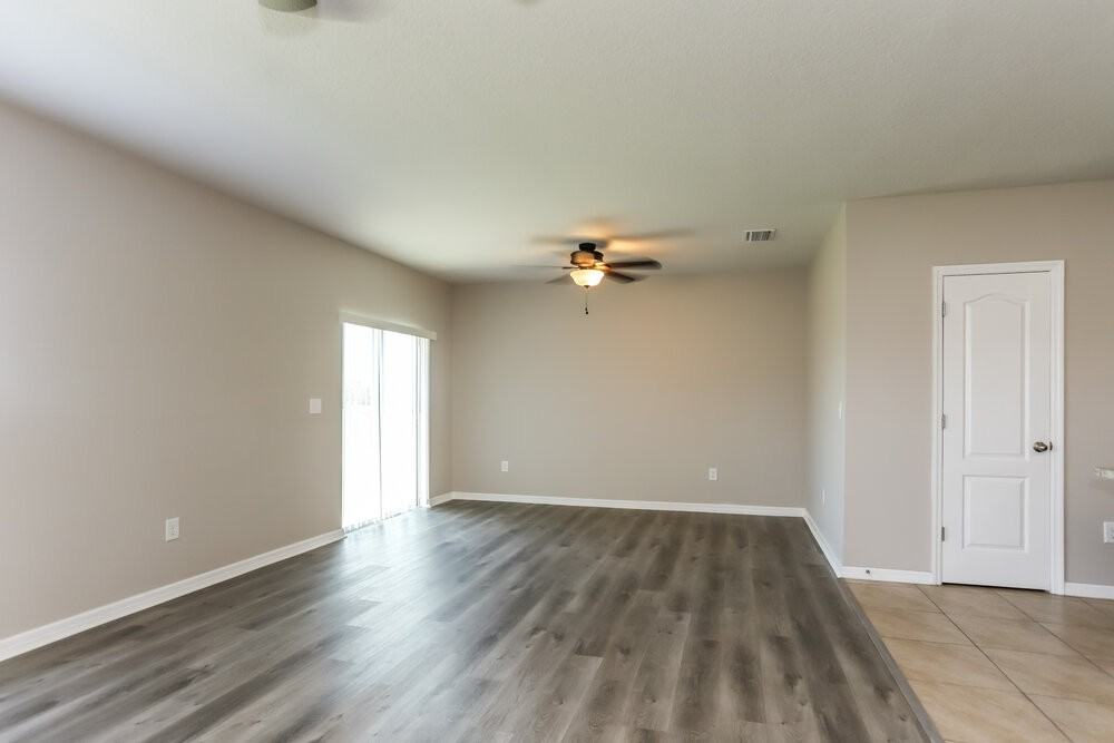 11929 Grand Kempston Dr - Photo 4 of 17
