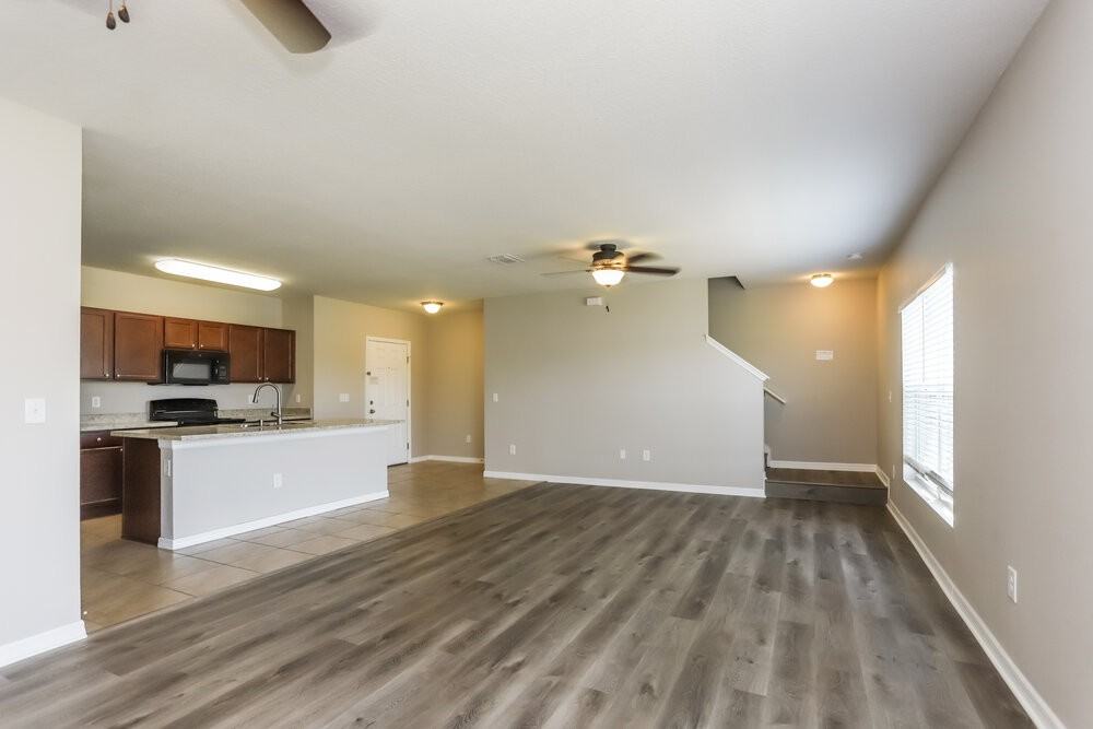11929 Grand Kempston Dr - Photo 5 of 17