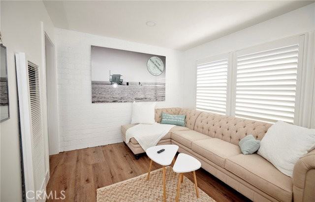 728 Euclid St #D - Photo 3 of 8