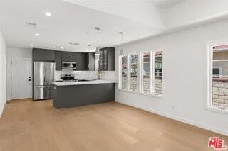 2316 Hill St - Photo 5 of 8