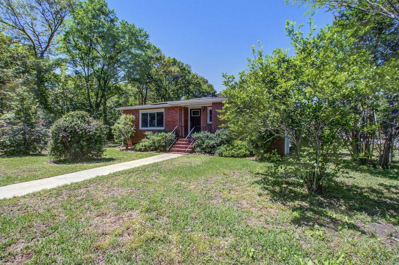 200 State Road S-8-384 - Photo 2 of 8