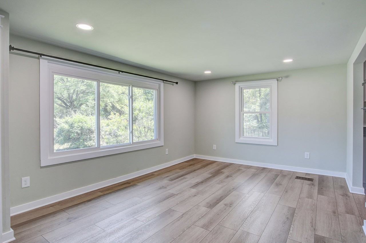 200 State Road S-8-384 - Photo 6 of 8