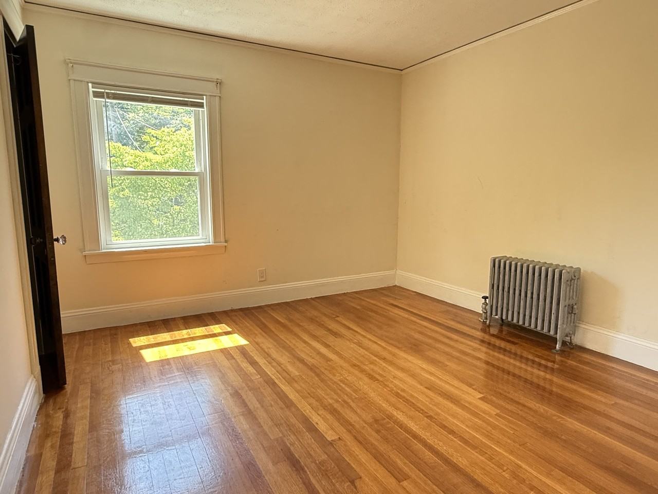 1639 Washington St - Photo 6 of 19