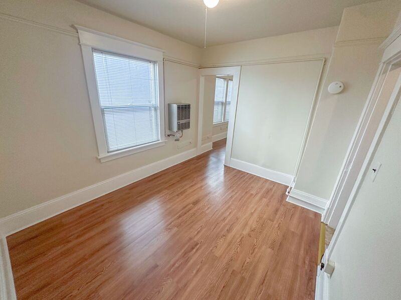 2708 Ne Sandy Blvd #2 - Photo 3 of 14