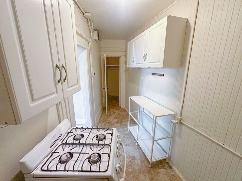 2708 Ne Sandy Blvd #2 - Photo 6 of 14